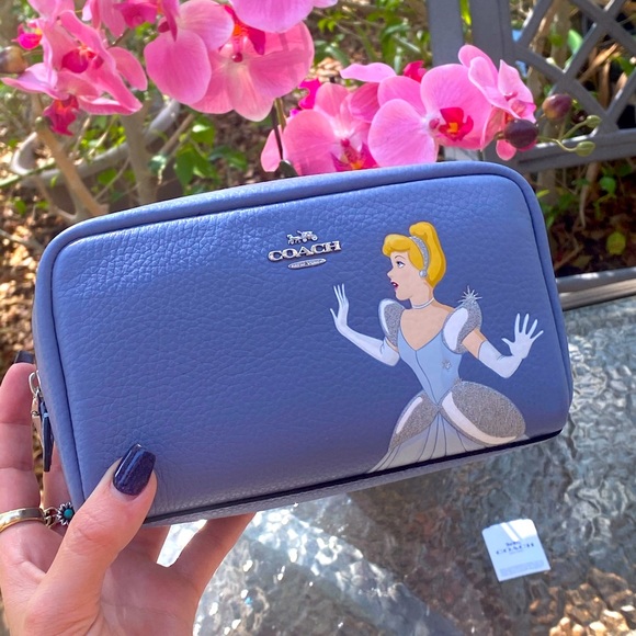 Disney X Coach Blue Periwinkle Boxy Cosmetic Case With Cinderella - Picture 7 of 17